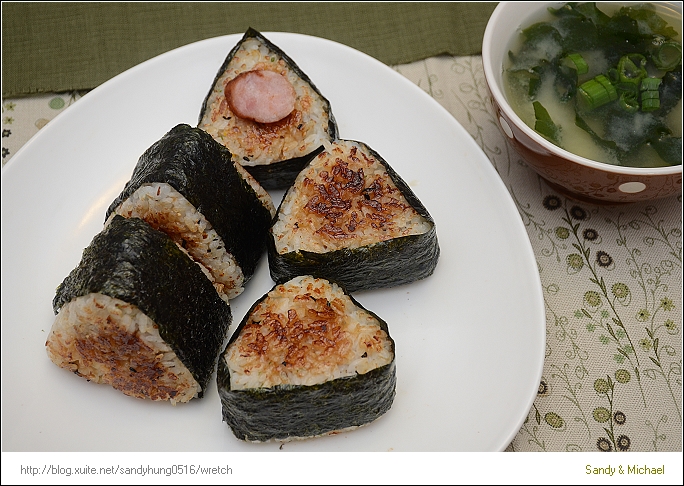 【早餐】台味香腸之日式烤飯糰